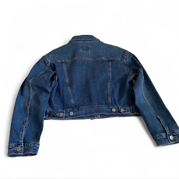 Old Navy Dark Wash Cropped Trucker Style Denim Jacket ✨ - Picture 2 of 8
